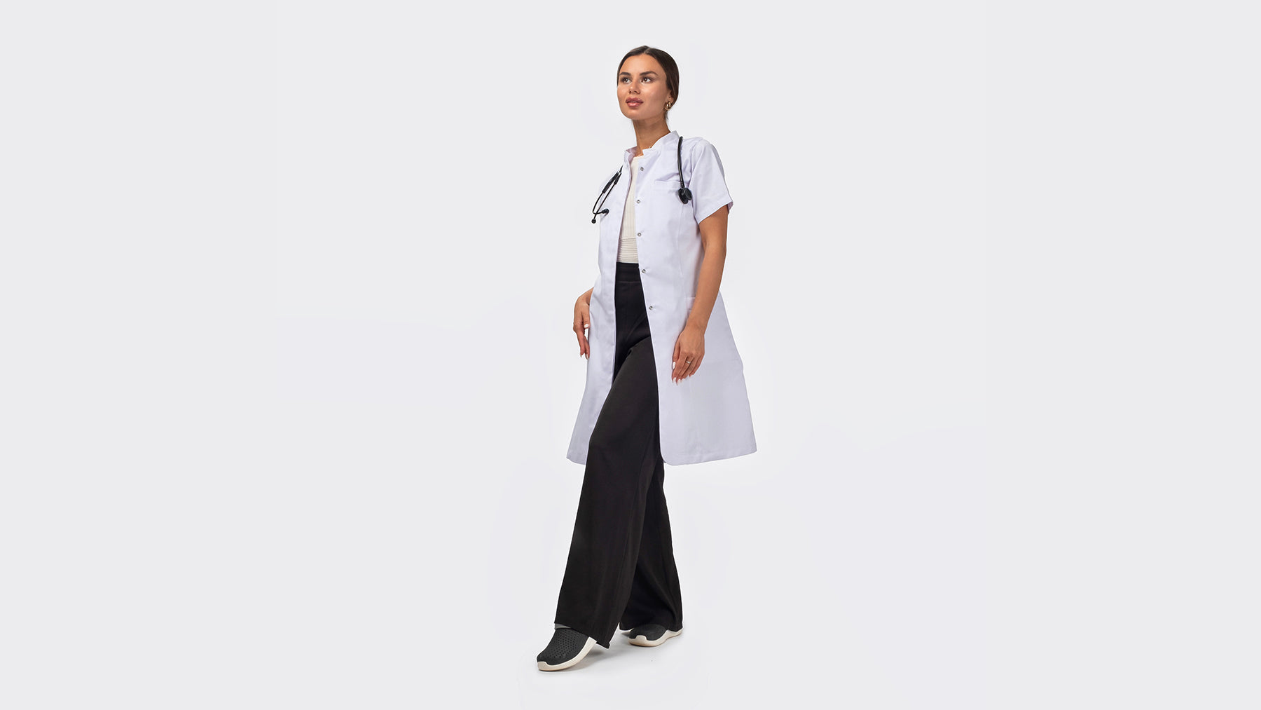 Comment Choisir le Meilleur Tissu pour Votre Blouse Médicale ?