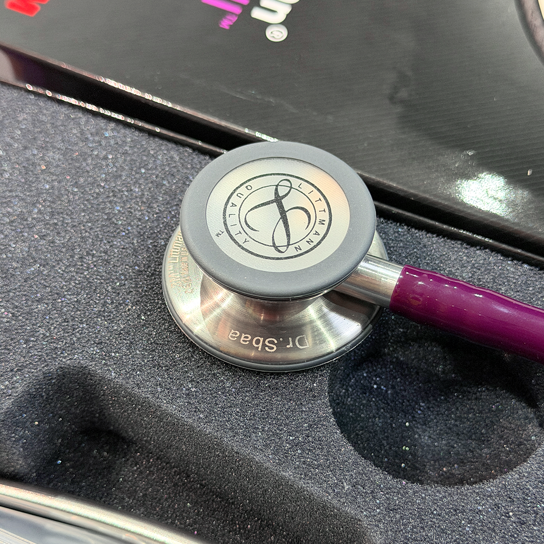 Personnalisation par marquage laser d’un stéthoscope 3M Littmann Classic III au Maroc